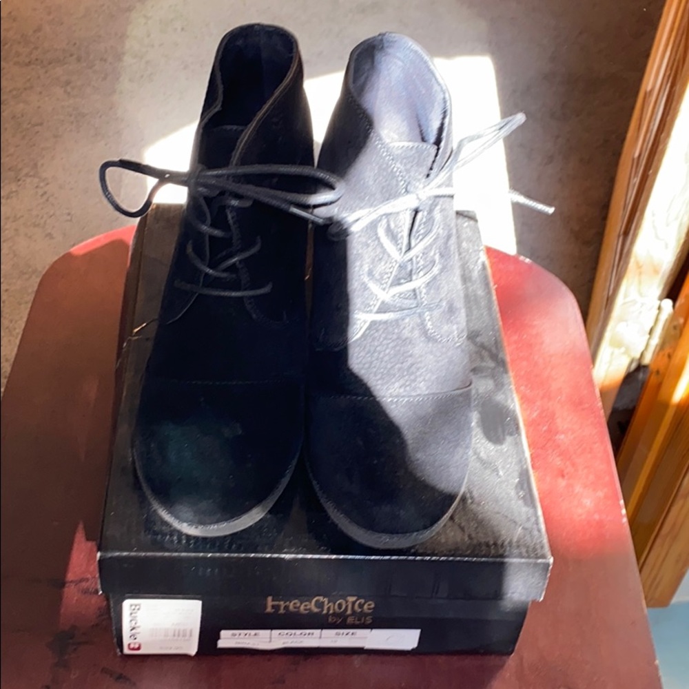 Wedge ankle boots